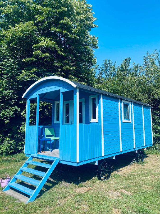 Pipowagens Bij Pannenkoekenrestaurant & Camping De Koppenjan 'Een Uniek Verblijf Met Kinderspeelboerderij' Jubbega-Schurega エクステリア 写真