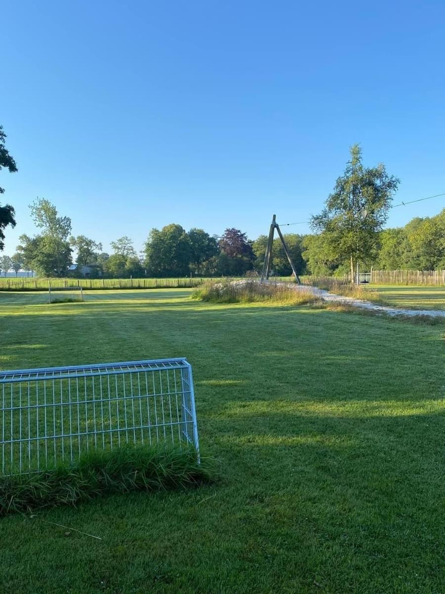 Pipowagens Bij Pannenkoekenrestaurant & Camping De Koppenjan 'Een Uniek Verblijf Met Kinderspeelboerderij' Jubbega-Schurega エクステリア 写真